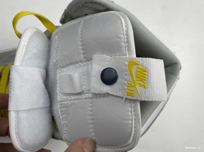 1 Light Smoke Switch High Jordan CW6576-100 - Air 0217